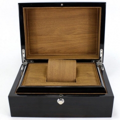 Piano lacquer watch box