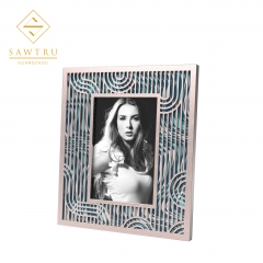 2019 High Quality Rectangle Gold Wooden Photo Frame With Engraved Lid